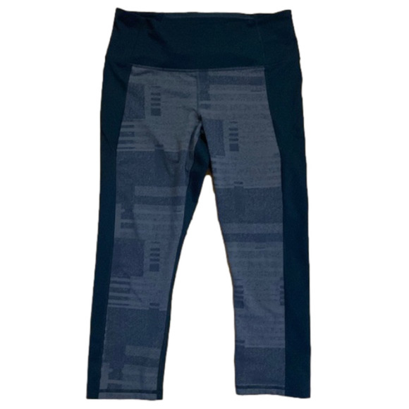 Under Armour Pants - NWOT Under armour leggings workout running gear yoga pants size medium